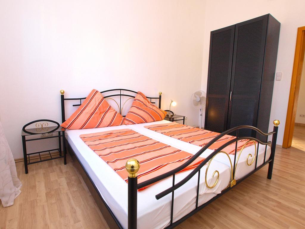 Apartments Ivanka 934 Fazana Bagian luar foto