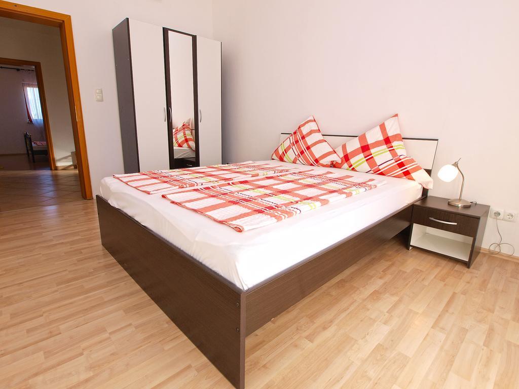 Apartments Ivanka 934 Fazana Bagian luar foto